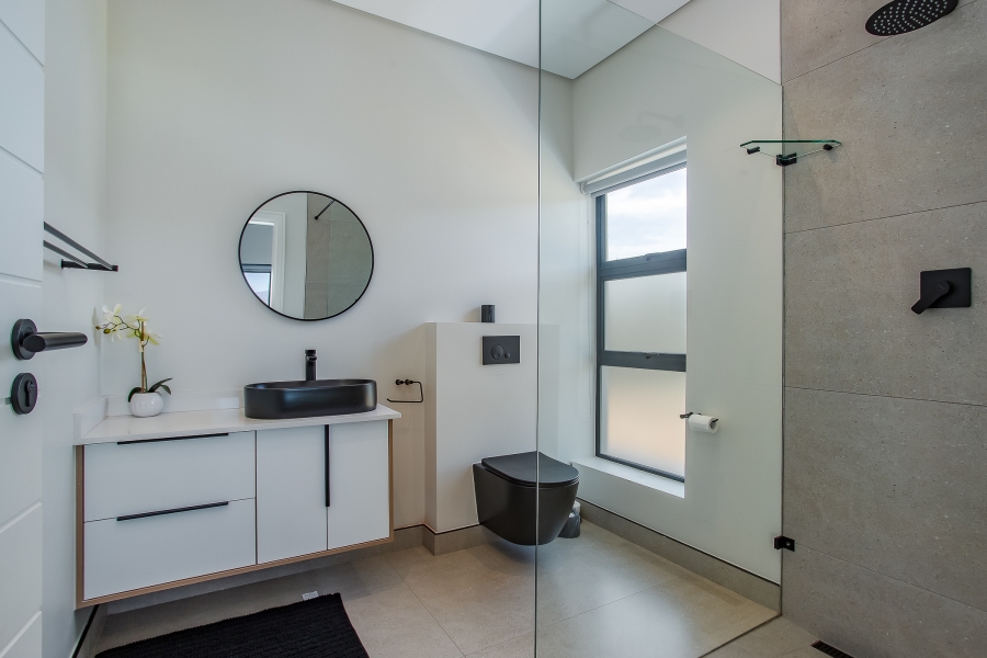 6 Bedroom Property for Sale in Pearl Valley at Val de Vie Western Cape